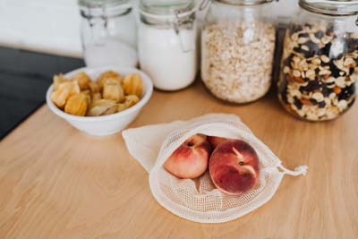 Obst und Nüsse